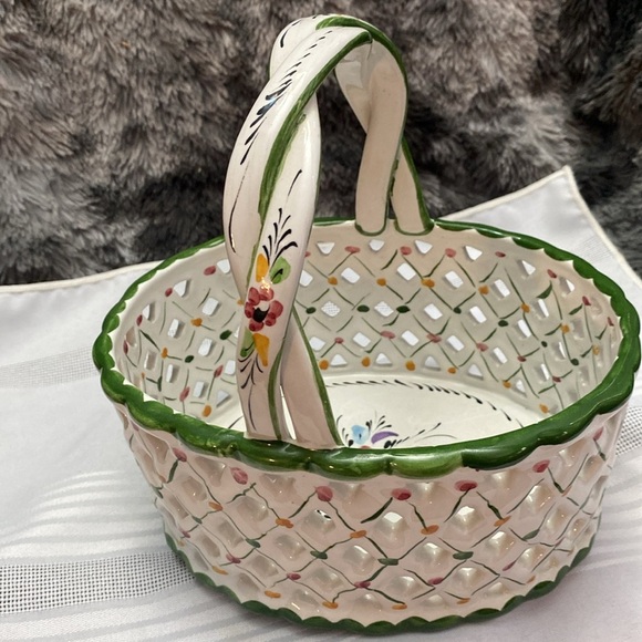 Vintage Ceramic Reticulated Basket, Handmade in Portugal White & Green - Picture 3 of 16
